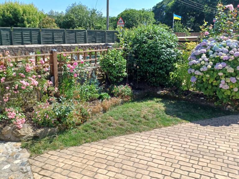 Cottage with garden | Beach view — photo 3