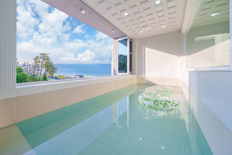 Gangneung Blanc 37 Private Pool Villa