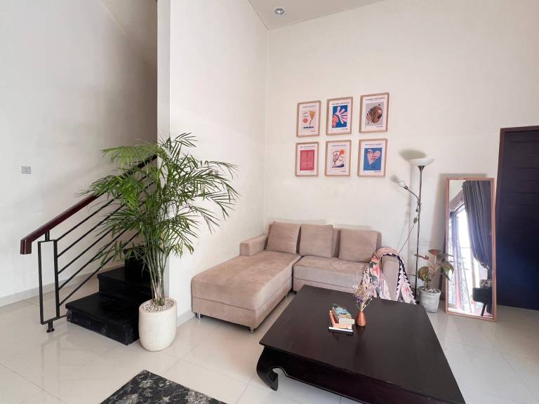 Vacation home with pool & yard in Pecatu