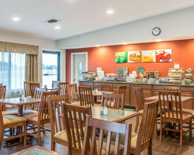 Quality Inn Gaylord — photo 3