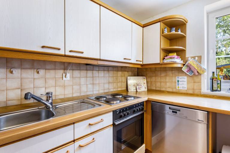 Vacation apartment 'Sarina 1' with mountain view and terrace — photo 4