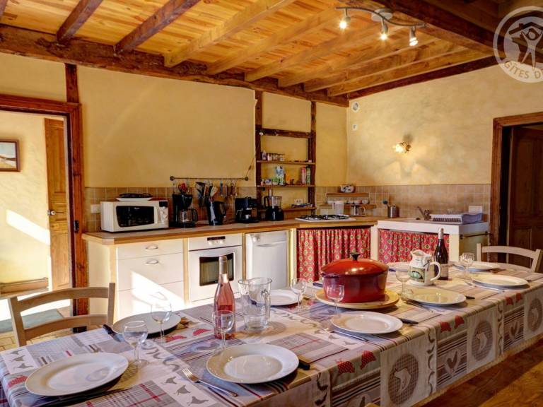 Cottage with barbeque & garden | Pets allowed — photo 4