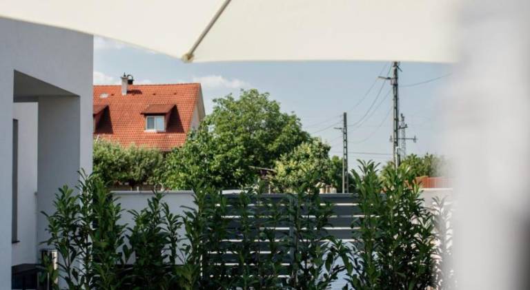 Rental apartment with hot tub & garden in Veszprem