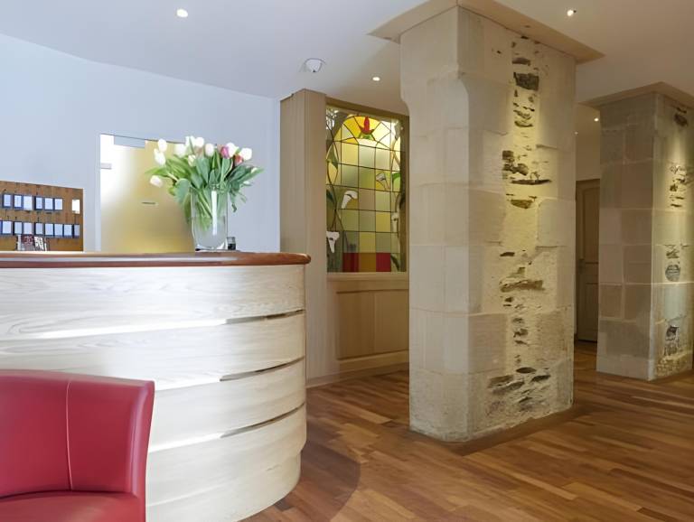 Logis Hotel Duquesne — photo 2