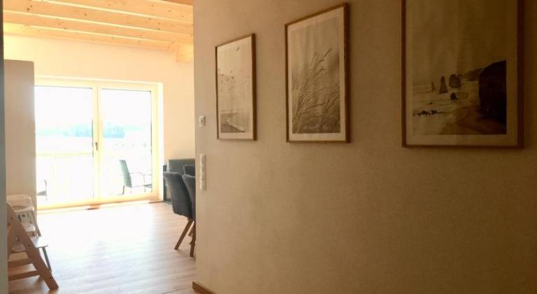 Apartment with yard — photo 3