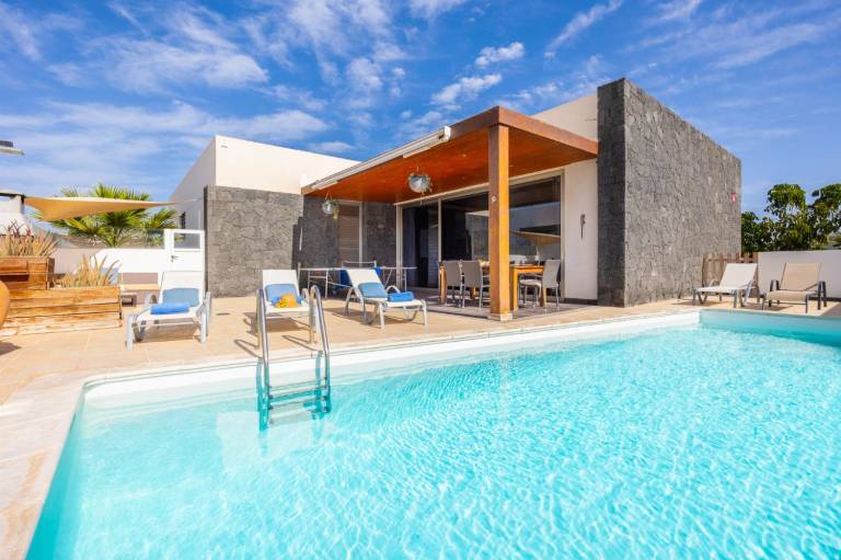 Villa  Puerto Calero