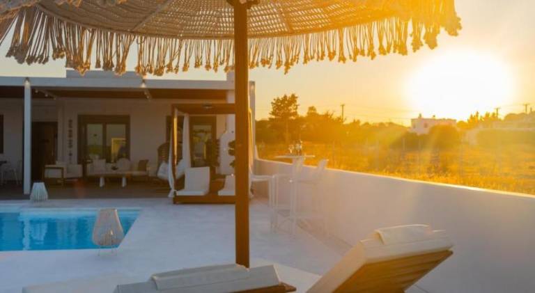 Charisma Beach Front Villa — photo 5