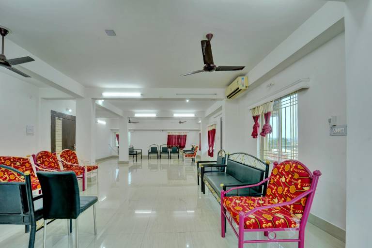 Hotel O Shakti Inn