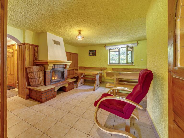 Holiday apartment with pool, terrace & yard | Mountain view — photo 2