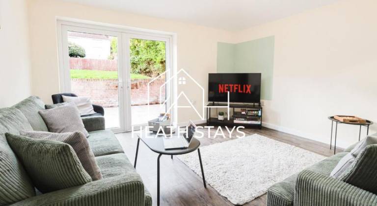 House Royal Leamington Spa