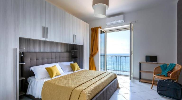Fully equipped apartment | Beach nearby | Good for workation | Pets are welcome in Vico Equense