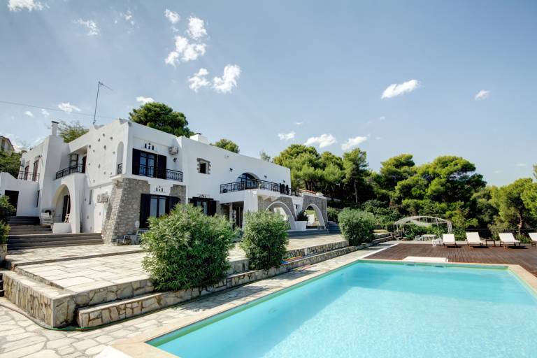 Villa Theologos