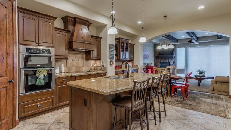 Fully equipped pleasant house with heated pool & jacuzzi | Dogs allowed — photo 4