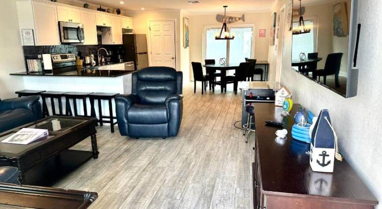 Vacation home | Beach nearby | Pet-friendly — photo 4