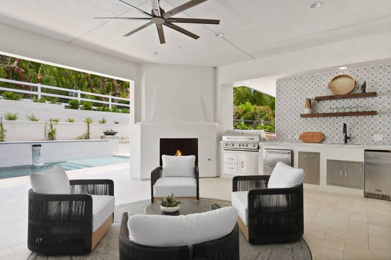 Family-friendly wonderful villa with hot tub, private pool & grill | Lake view | Dogs allowed — photo 5