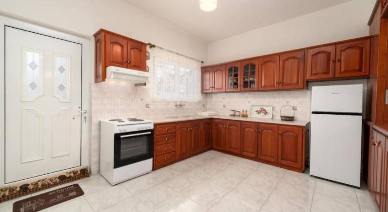 Rental apartment with garden — photo 4