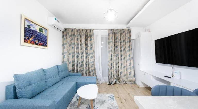 Holiday apartment with patio | Pets allowed in Bucharest