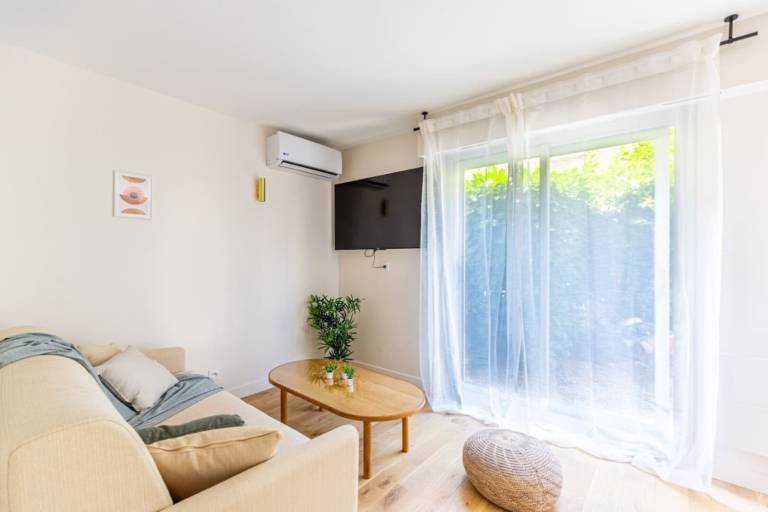 Charming rental apartment with sauna | Next to Place des Quinconces | Pets allowed in Bruges