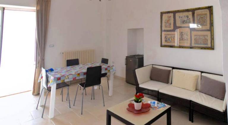 House with 2 rooms for 4 persons — photo 2