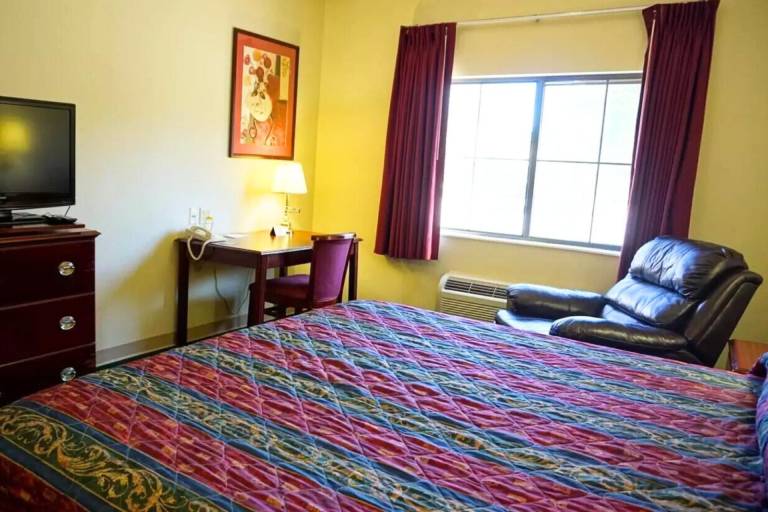 Coratel Inn & Suites By Jasper Wesley Hospital — photo 3