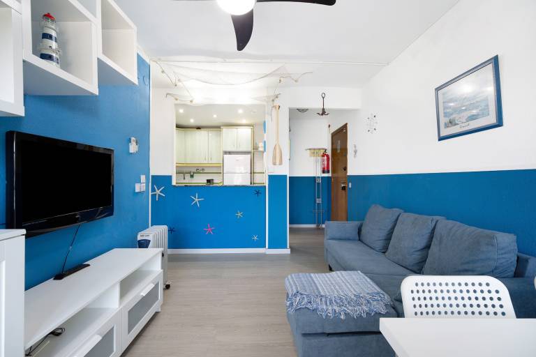 Fully equipped charming rental apartment with fast internet & patio | City view | Perfect for remote work | Pet-friendly — photo 5