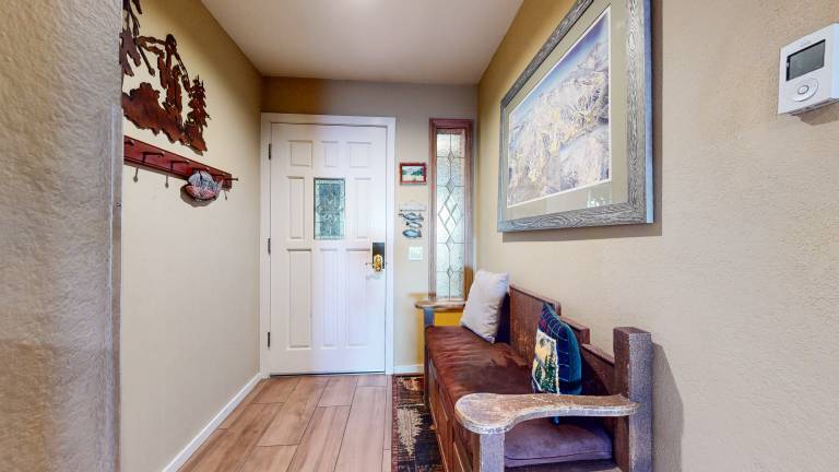 Condo with barbeque, jacuzzi & sauna — photo 4