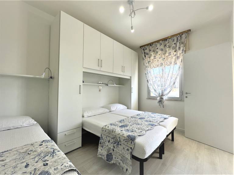 Holiday apartment with patio | Water view — photo 3