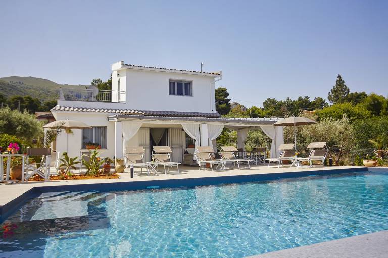 Ferienhaus mit Pool in Castellammare del Golfo, Sizilien f&uuml;r max. 8 Personen
