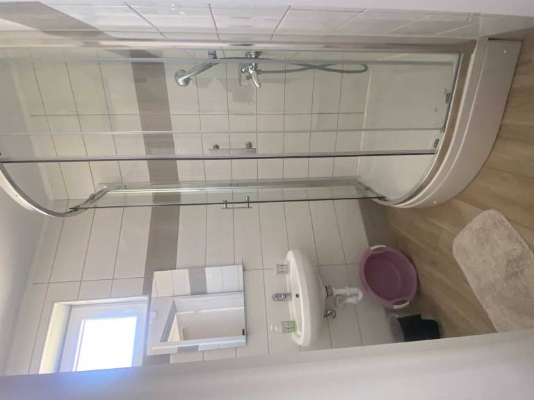 Family-friendly lovely apartment with BBQ, yard & patio | Mountain view | Pet-friendly — photo 4