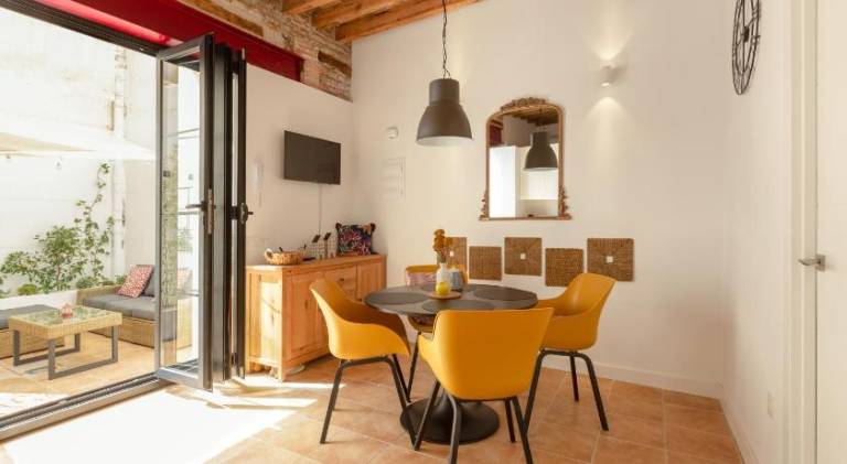 Precioso apartamento con patio y dos habitaciones en el barrio de Picasso — photo 5