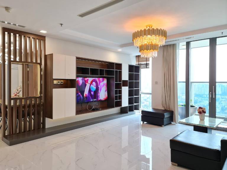 Three bedrooms to Saigon river view Landmark 81 in Ho Chi Minh City