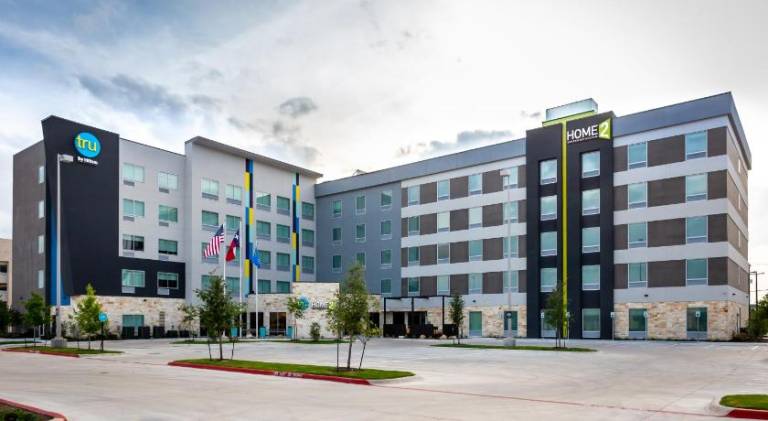Tru by Hilton Pflugerville — photo 3