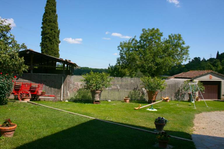 Villa with yard, patio & barbecue — photo 3