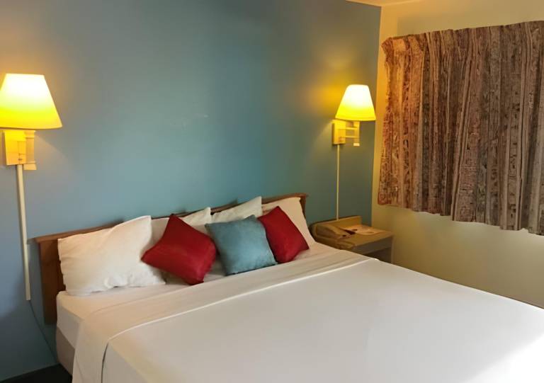 Super Inn Motel — photo 2