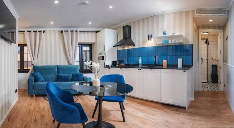 Serviced apartment with 2 rooms for 6 persons — photo 4