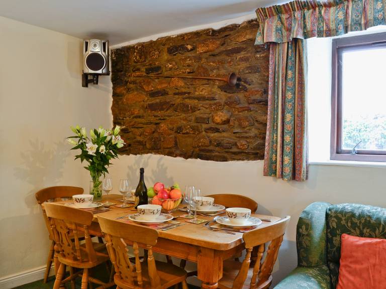 Child-friendly cottage with sauna, grill & garden | River view | Pet-friendly — photo 3