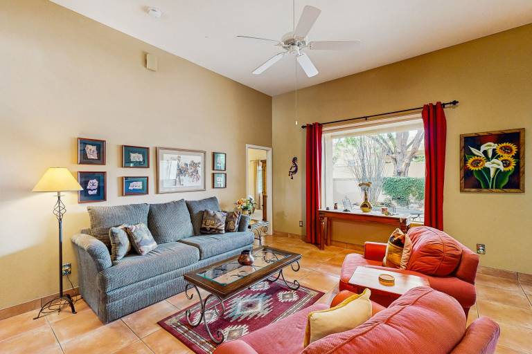 House Oro Valley