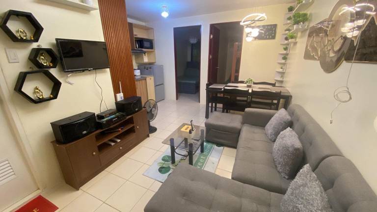 JR SWEET ESCAPE AT URBAN DECA HOMES MANILA — photo 2