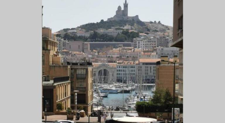 T2 a deux pas du Mucem au Panier / Vieux Port — photo 4