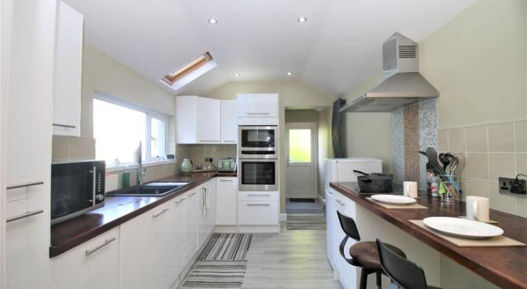 Holiday apartment with 3 rooms for 8 persons — photo 2
