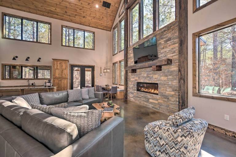 Cabin  Hochatown