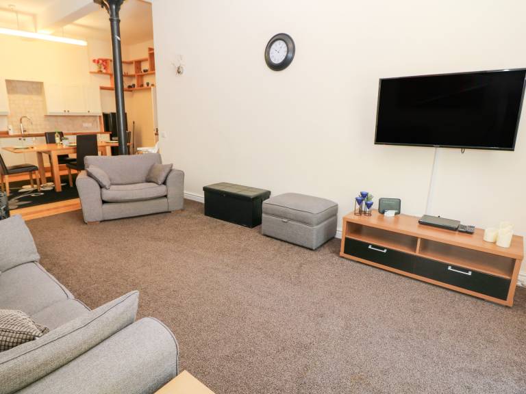 Cottage with 2 rooms for 4 persons — photo 4