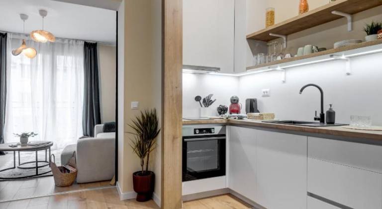 Apartment | Near Alexander Nevsky Cathedral | Pet-friendly — photo 3