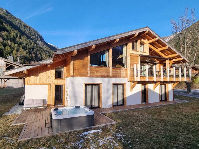 Chalet with jacuzzi in Chamonix-Mont-Blanc