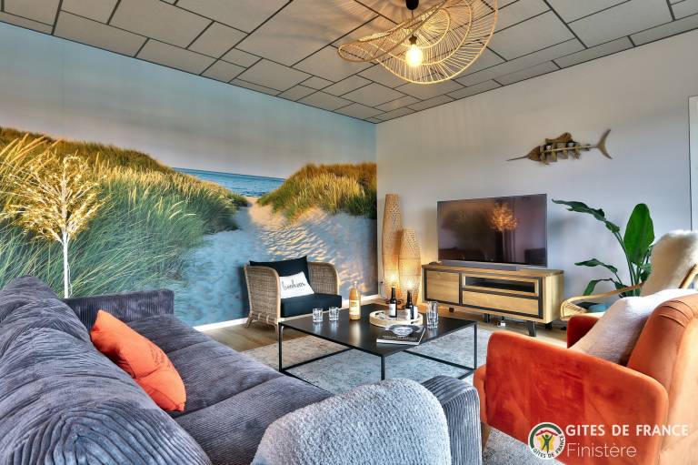Gite with patio, garden & BBQ — photo 4