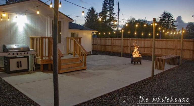 House with 1 room for 5 persons in Westport, WA