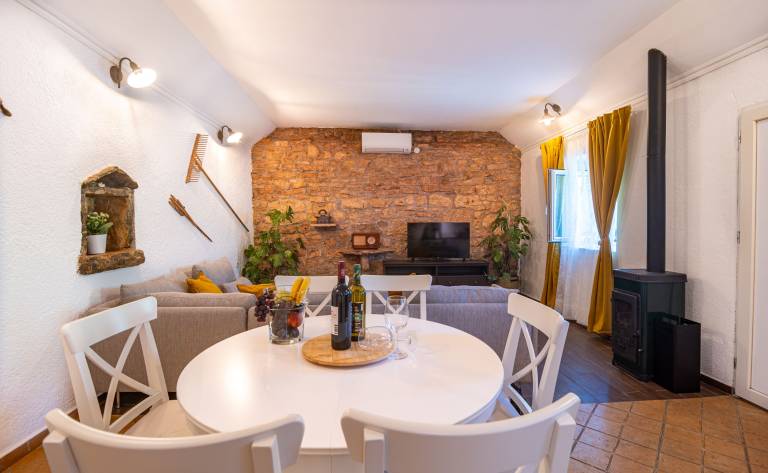 NEW! Holiday home Maša with heated pool- near national park Krka — photo 3