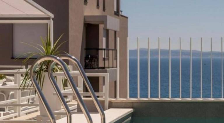 The Pleasurist- with PRIVATE heated POOL and TERRACE in Split
