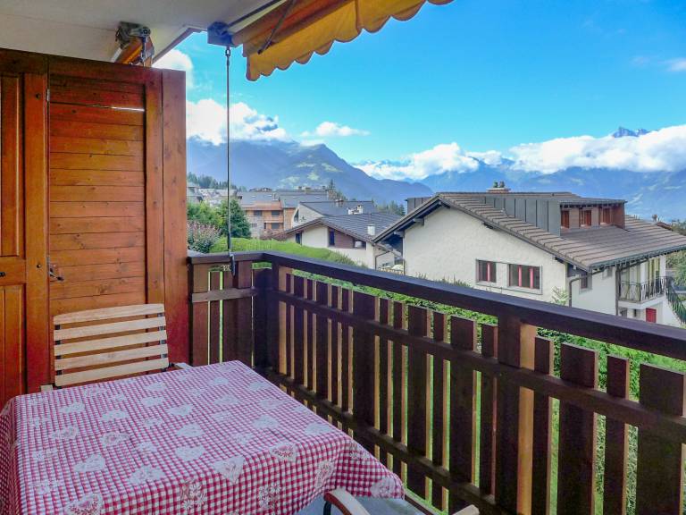 Holiday apartment with pool & sauna | Mountain view | Next to the ski | Pet-friendly — photo 3