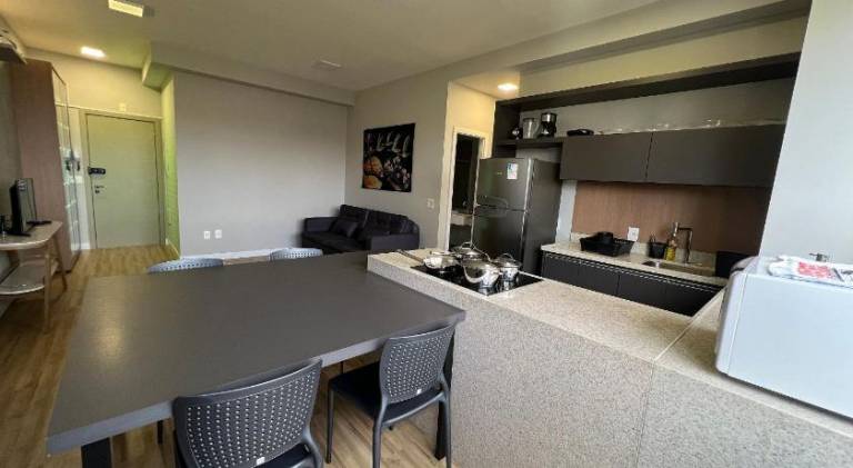 Rental apartment with jacuzzi & pool | Perfect for remote work in Belo Horizonte